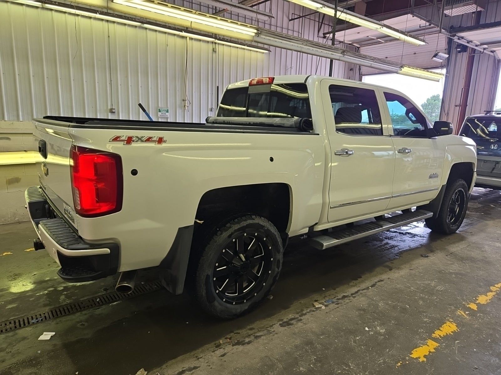 2017 Chevrolet Silverado 1500 High Country AWD