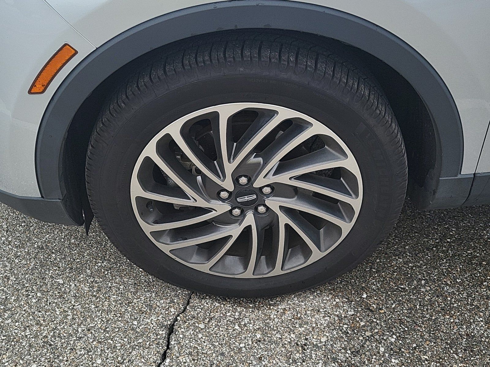 2019 Lincoln Nautilus Reserve AWD