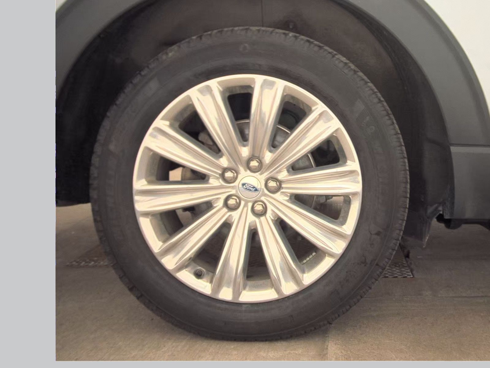 2022 Ford Explorer Limited AWD