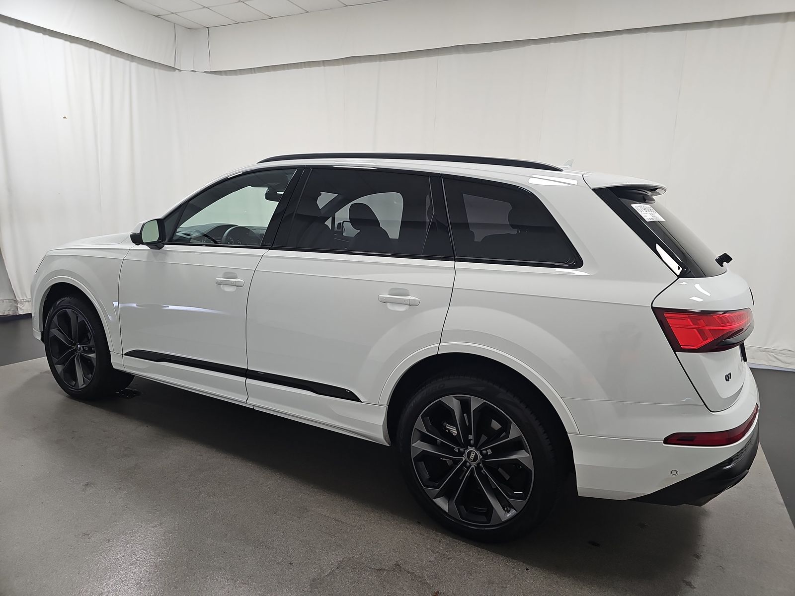 2025 Audi Q7 Premium Plus AWD