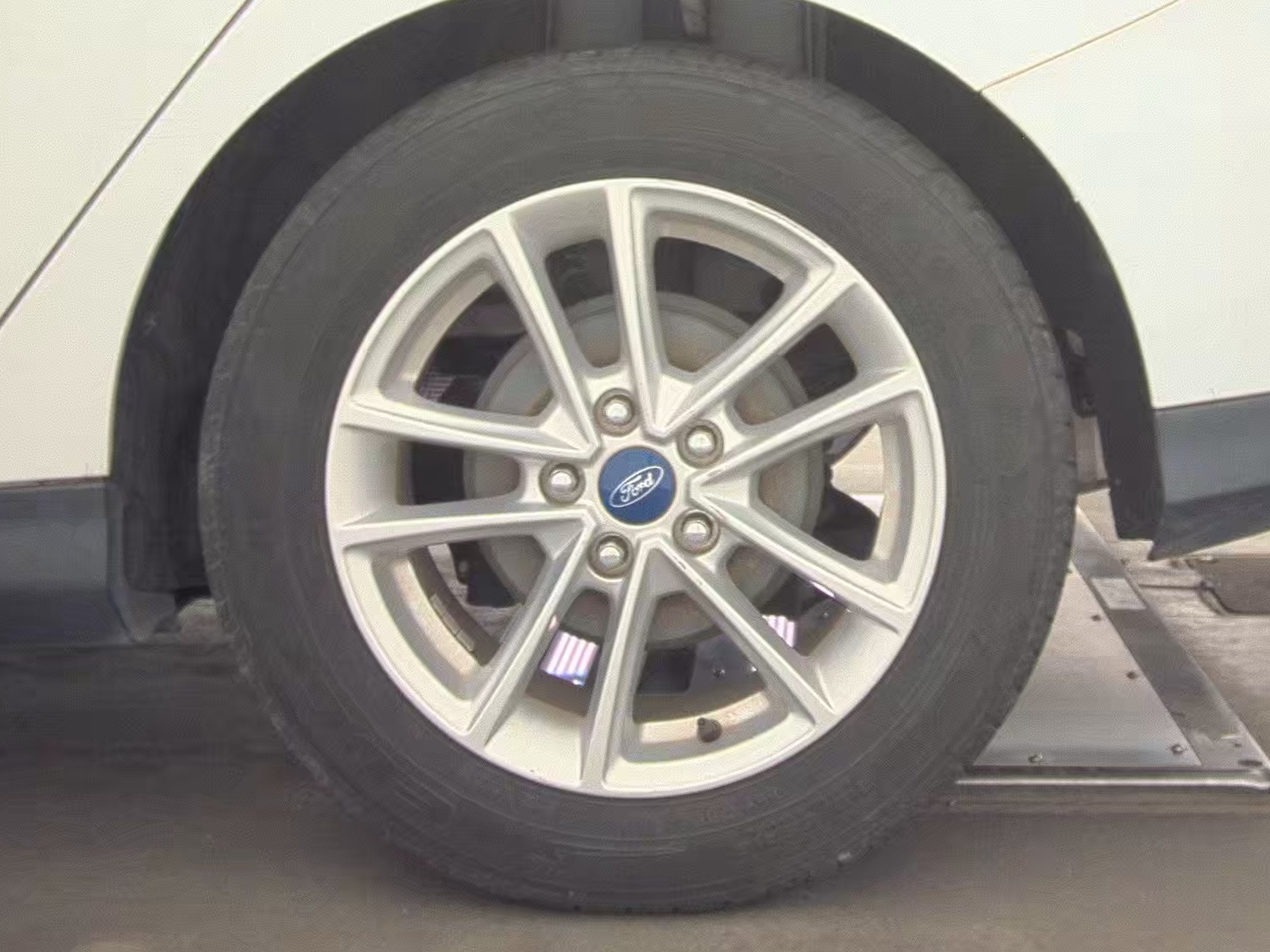 2016 Ford Focus SE FWD