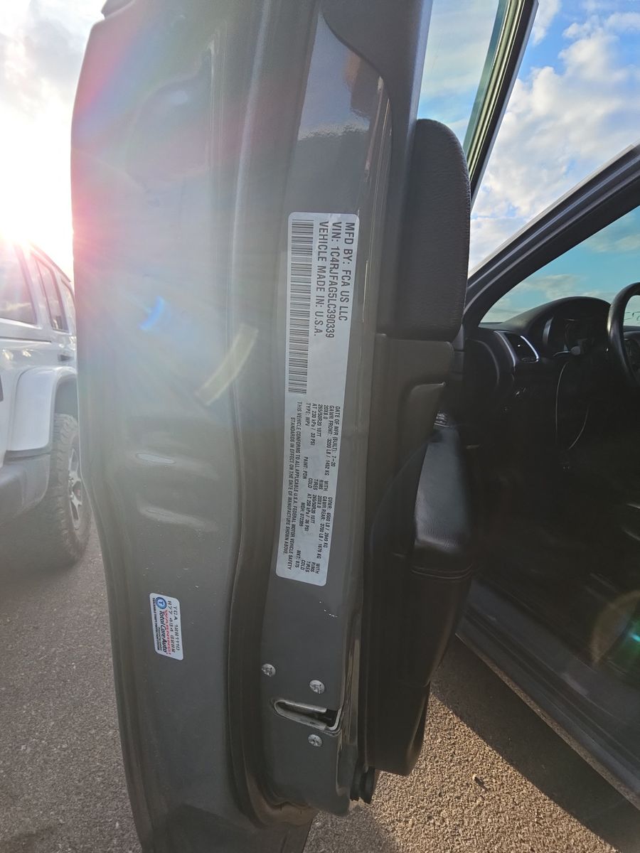 2020 Jeep Grand Cherokee Laredo Altitude Edition AWD