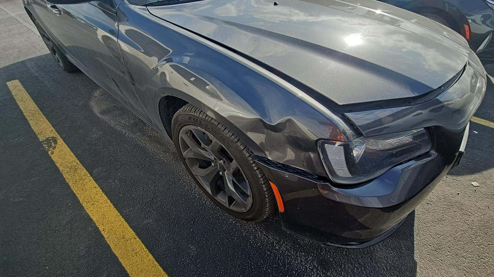 2021 Chrysler 300 Touring RWD