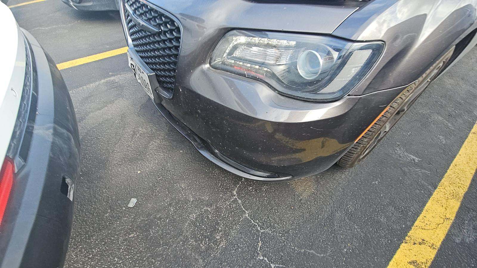 2021 Chrysler 300 Touring RWD