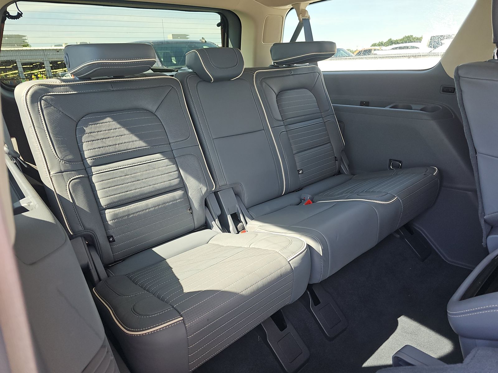 2022 Lincoln Navigator L Black Label AWD