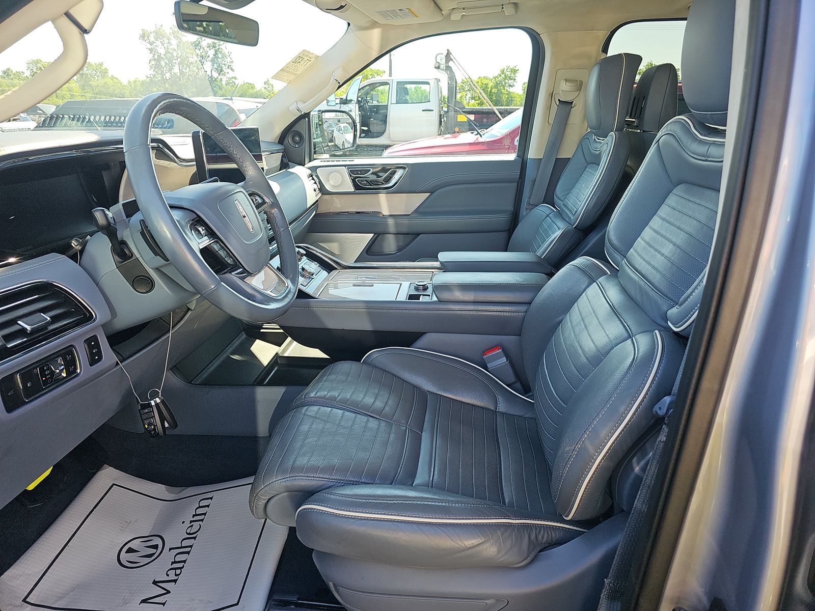 2022 Lincoln Navigator L Black Label AWD