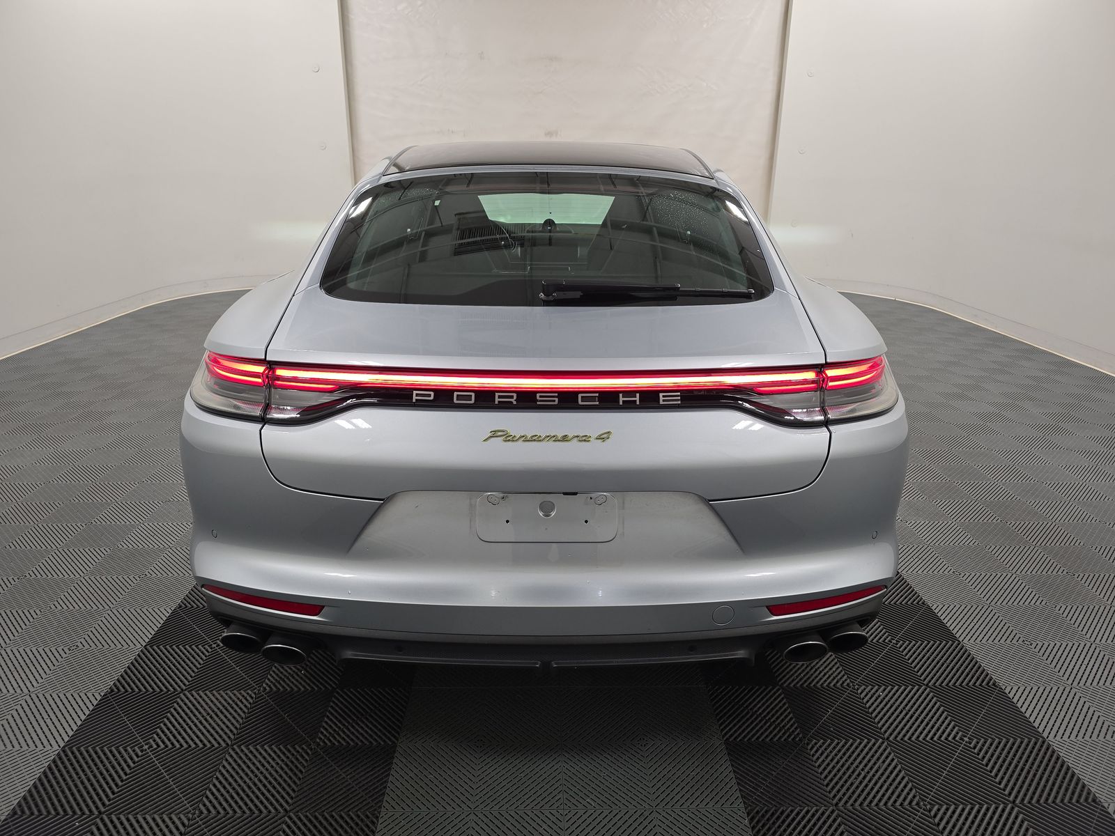 2023 Porsche Panamera 4 E-Hybrid Platinum Edition AWD