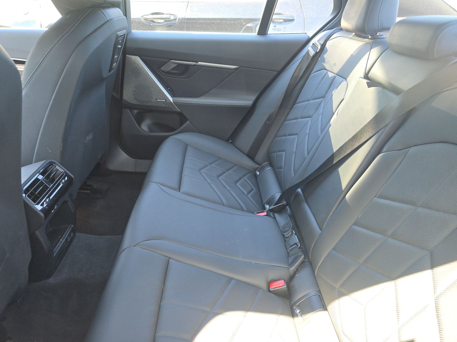 2025 BMW 5 Series 530i RWD