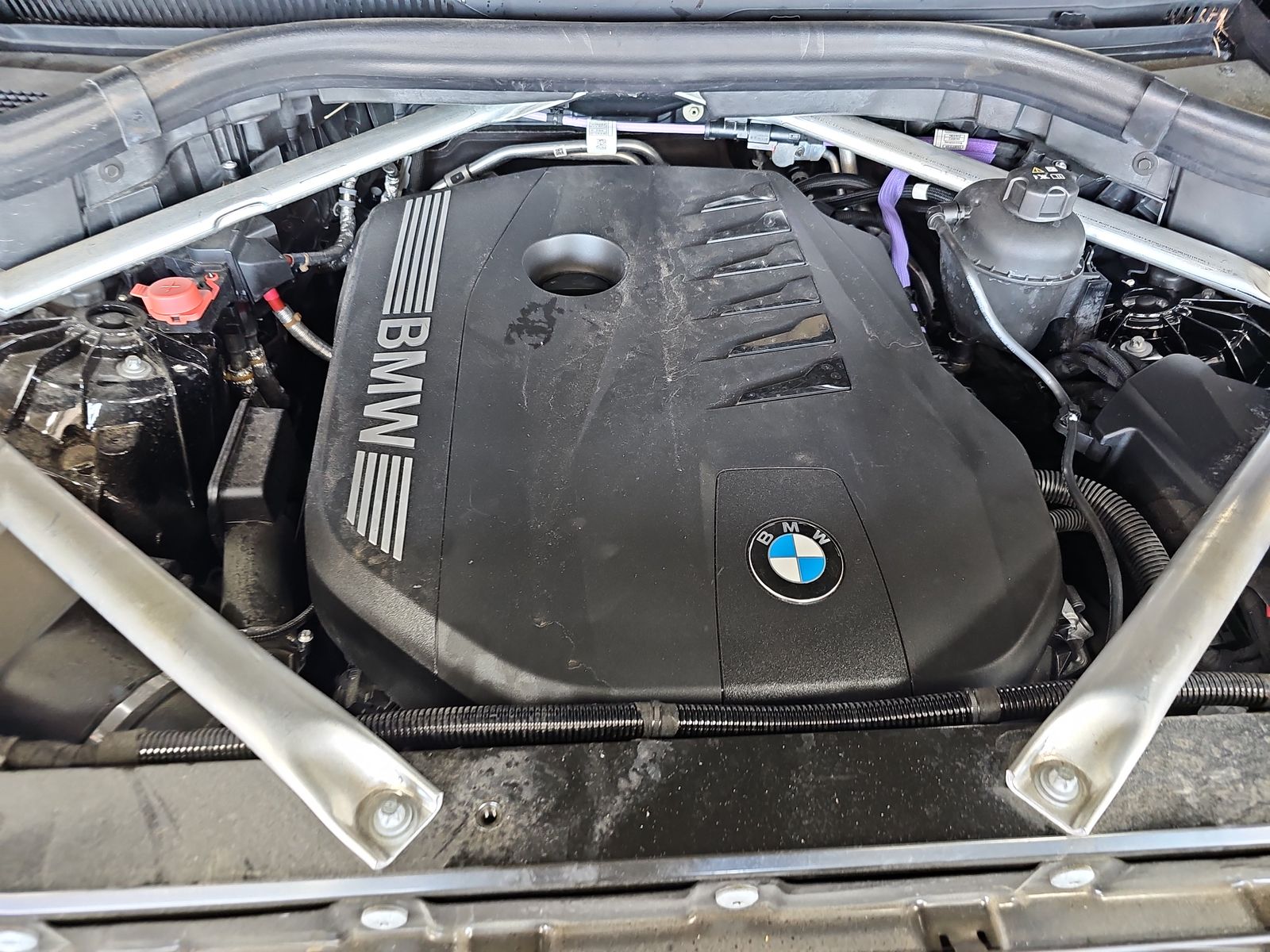 2025 BMW X6 xDrive40i AWD