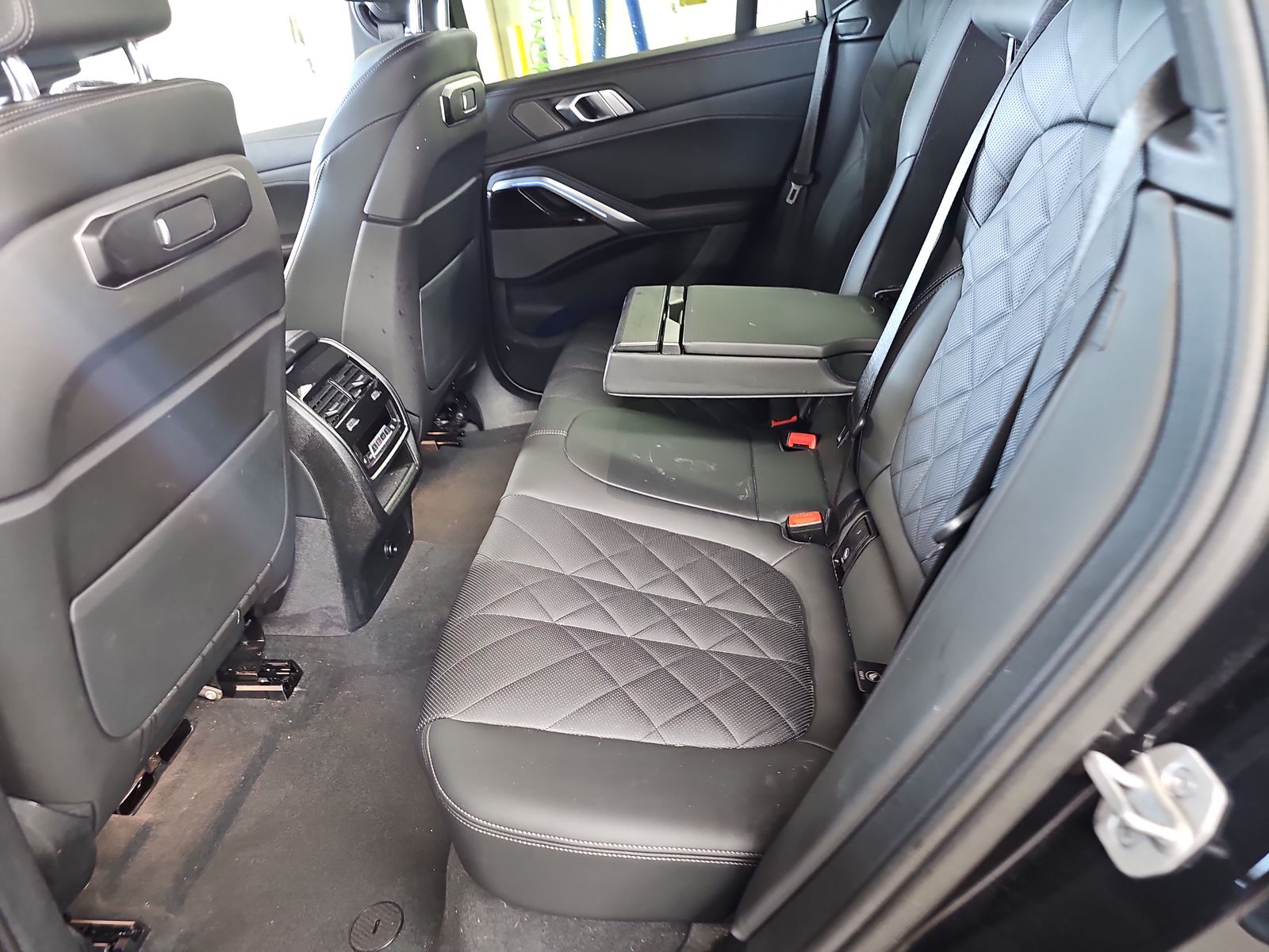 2025 BMW X6 xDrive40i AWD