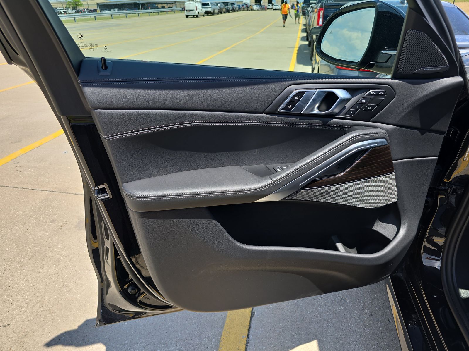 2025 BMW X6 xDrive40i AWD