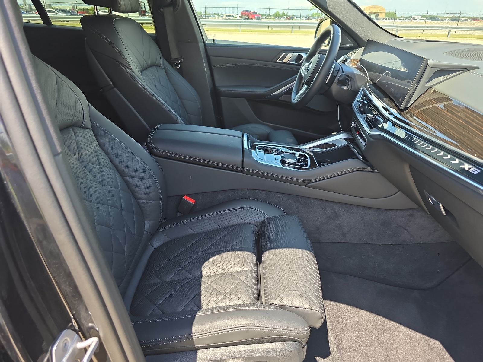 2025 BMW X6 xDrive40i AWD