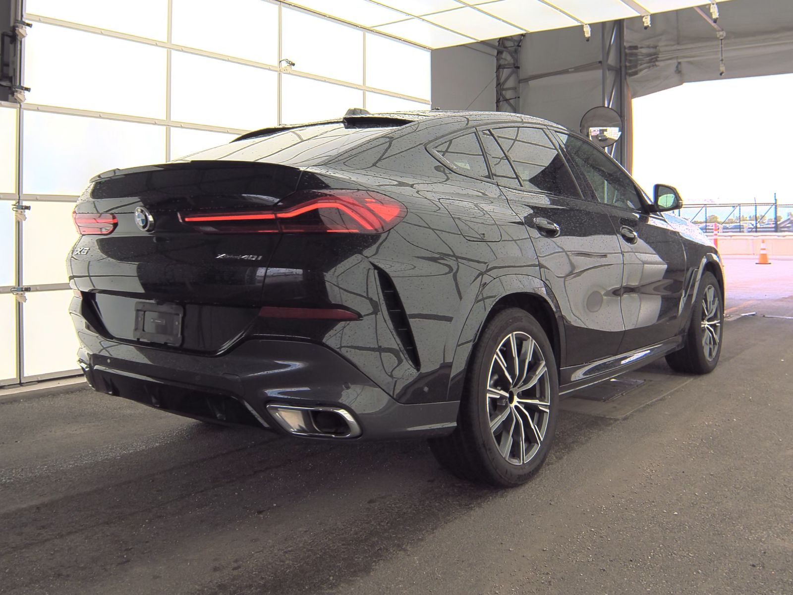 2025 BMW X6 xDrive40i AWD