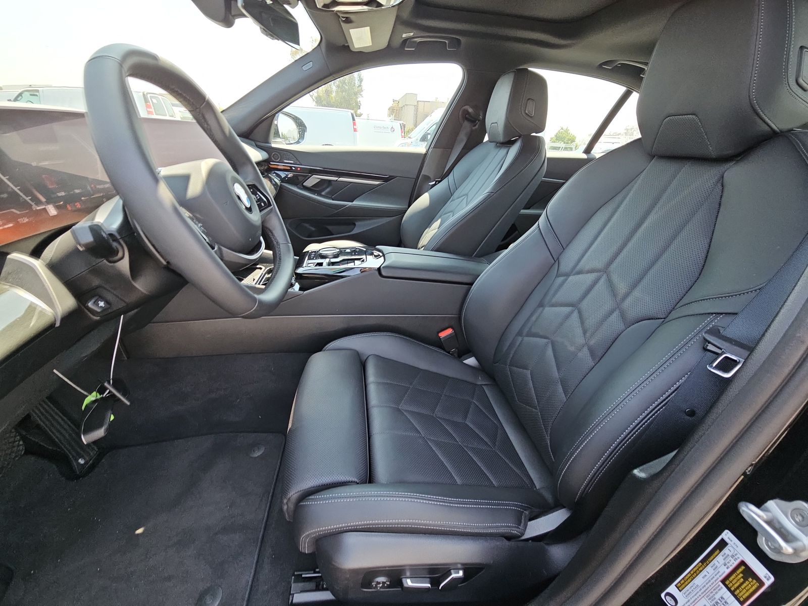 2025 BMW 5 Series 530i RWD