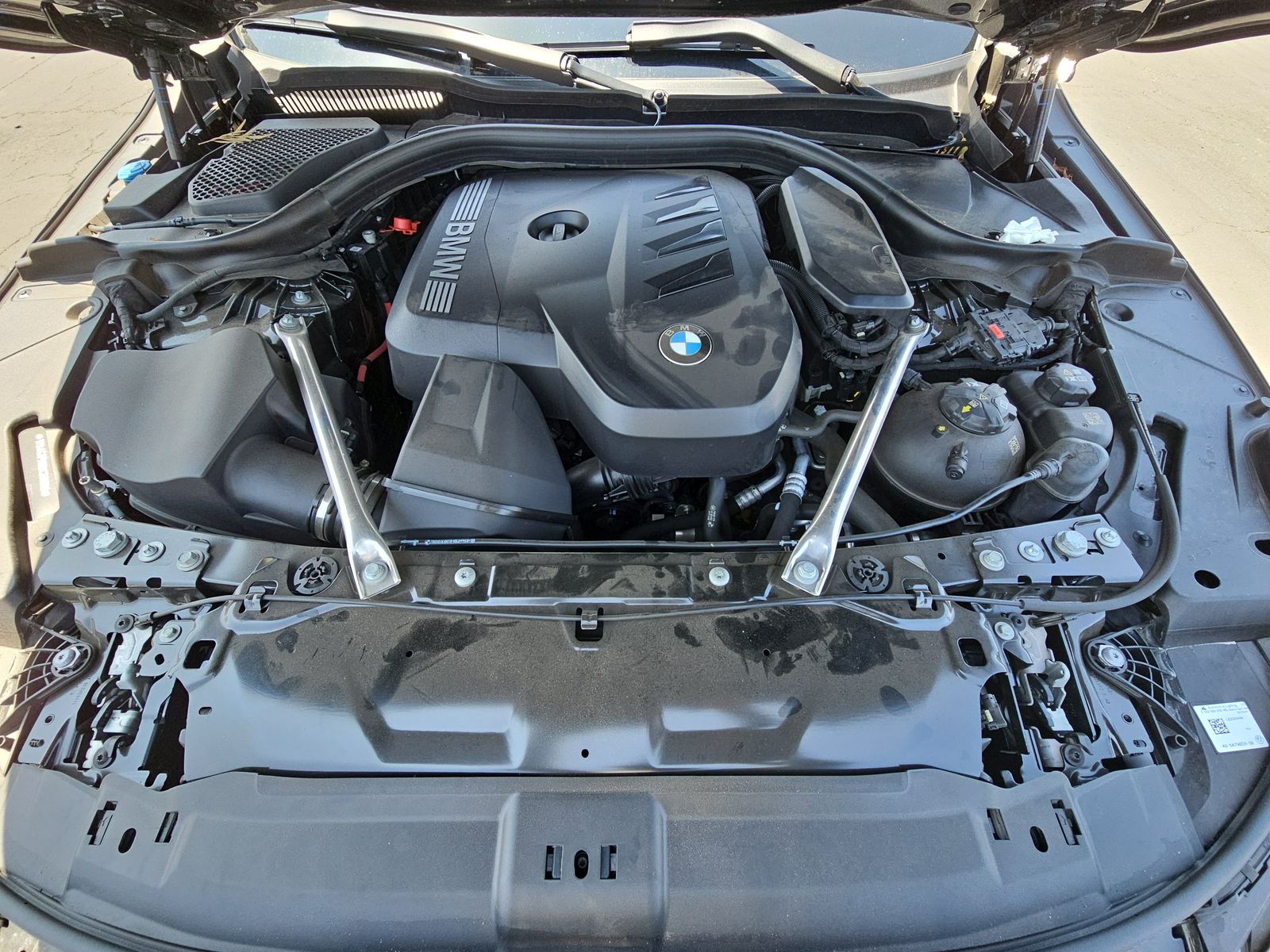 2025 BMW 5 Series 530i RWD