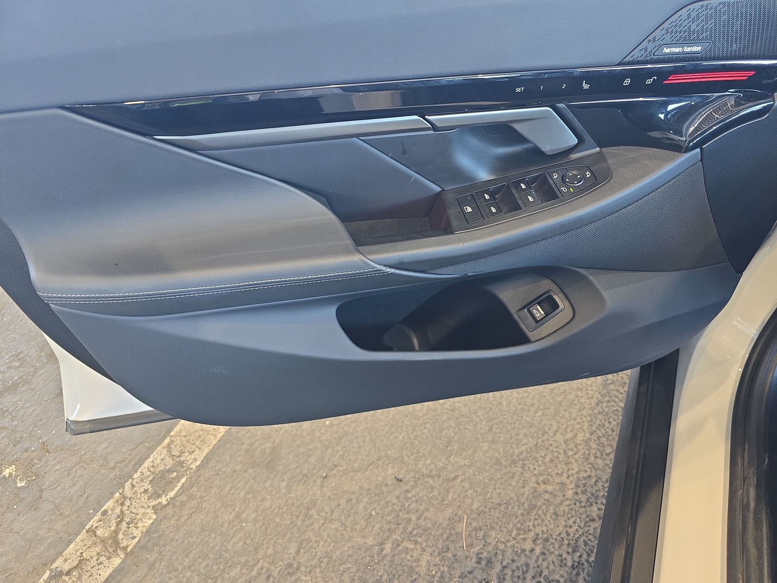 2025 BMW 5 Series 530i RWD