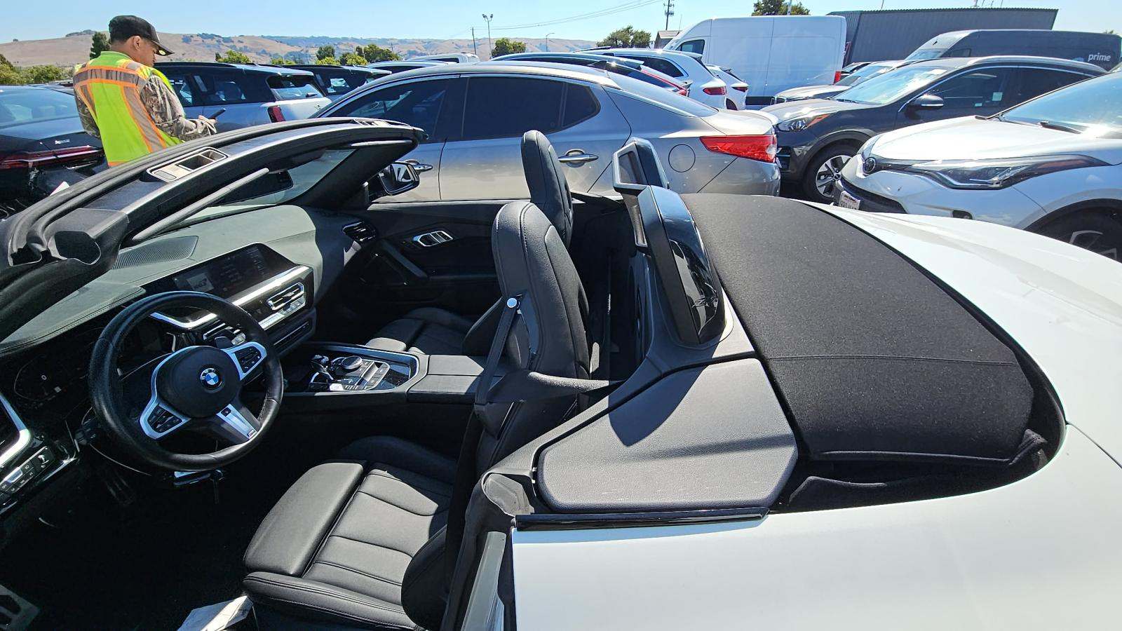 2025 BMW Z4 sDrive30i RWD