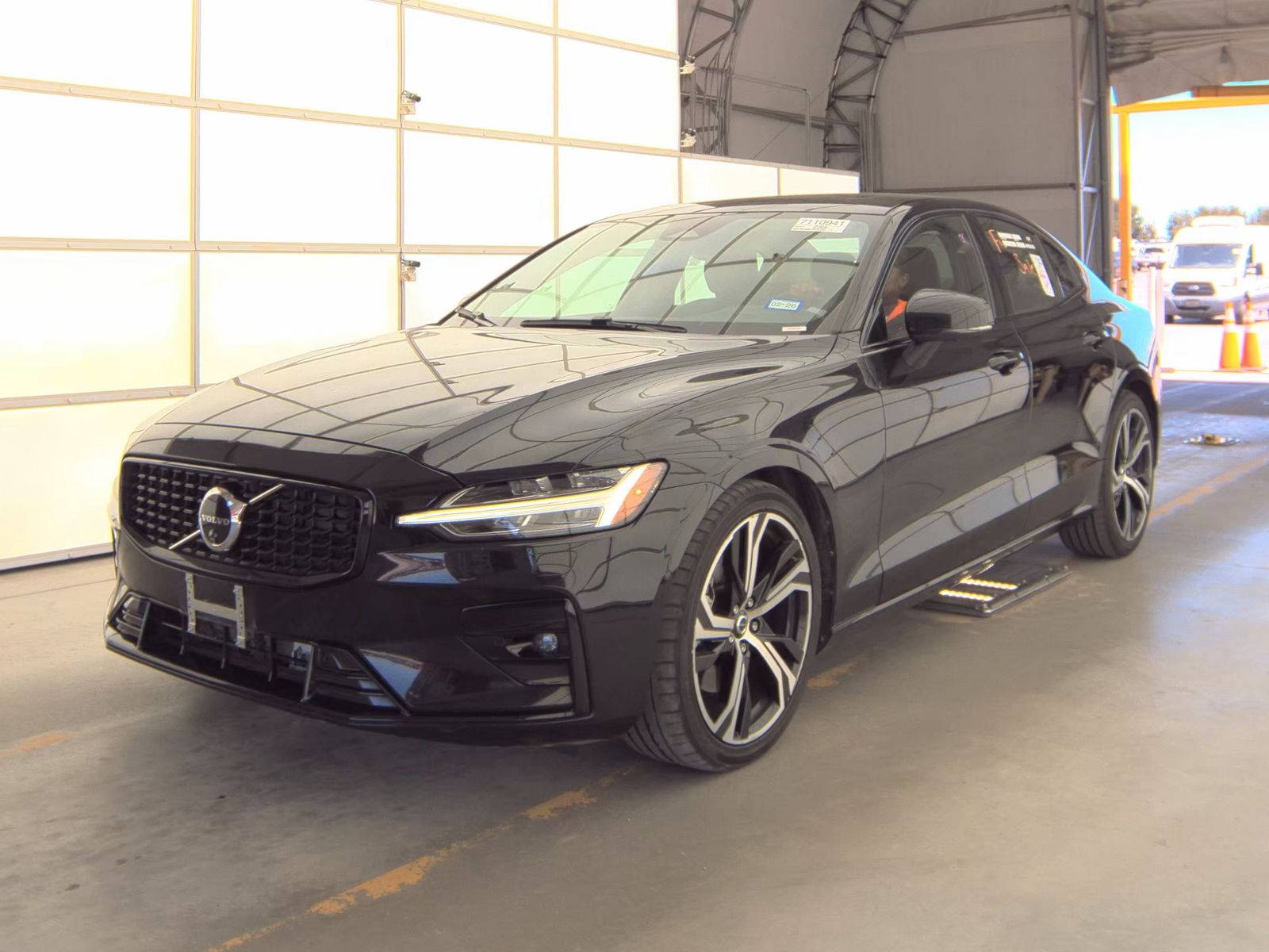 2024 Volvo S60 B5 Plus FWD