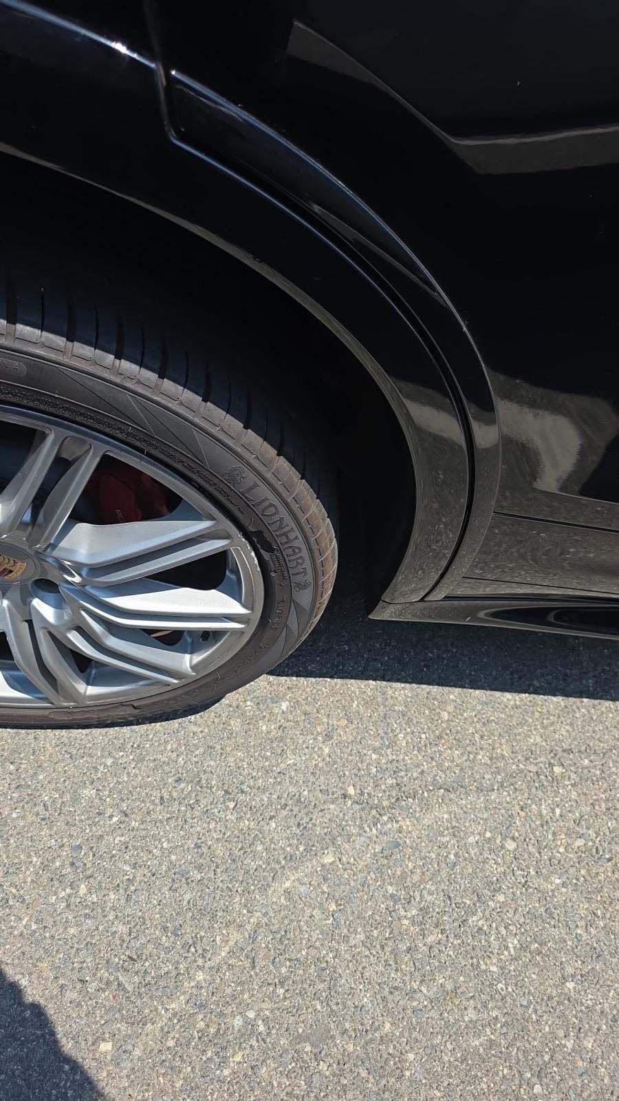 2013 Porsche Cayenne GTS AWD