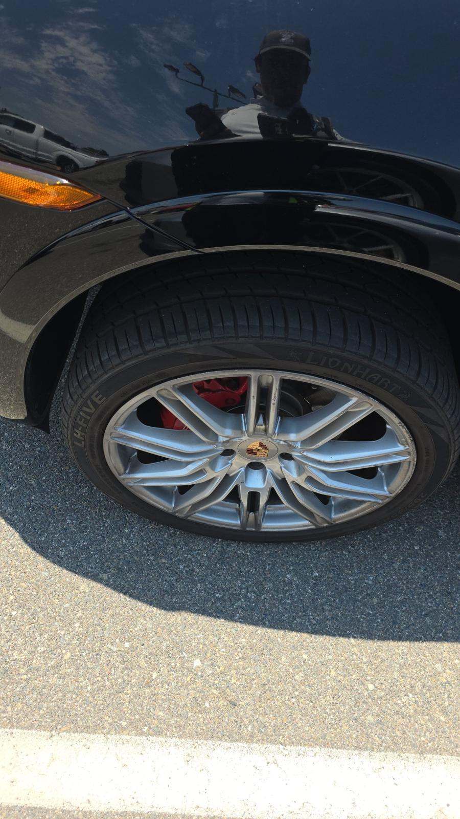 2013 Porsche Cayenne GTS AWD