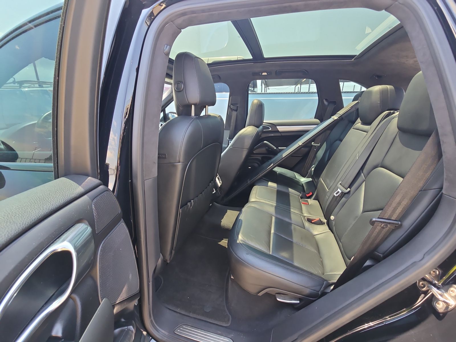 2013 Porsche Cayenne GTS AWD