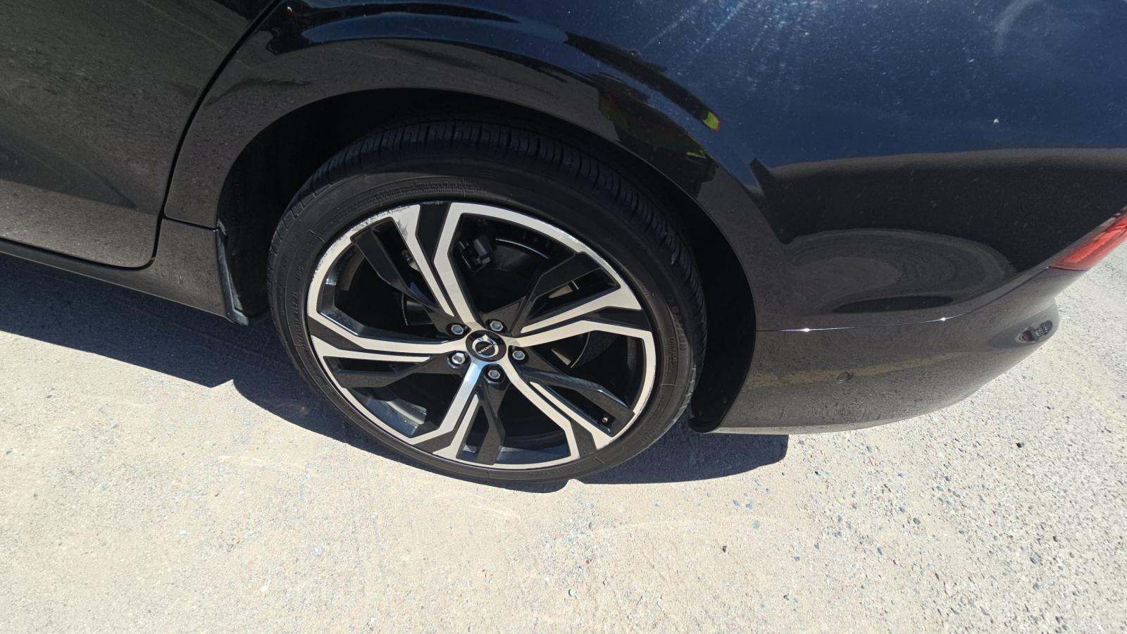 2024 Volvo S60 B5 Plus FWD
