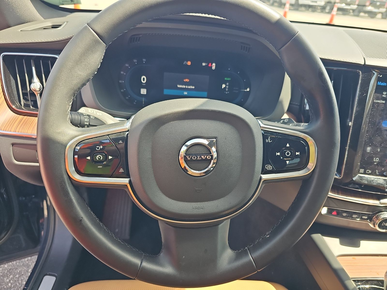 2023 Volvo XC60 Recharge T8 Ultimate AWD