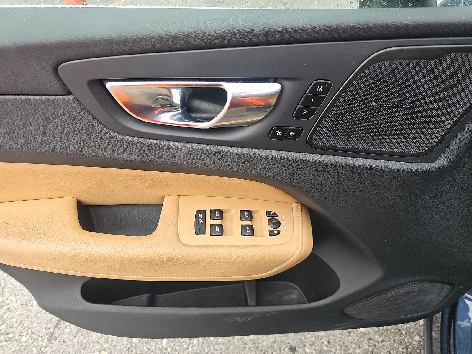 2023 Volvo XC60 Recharge T8 Ultimate AWD