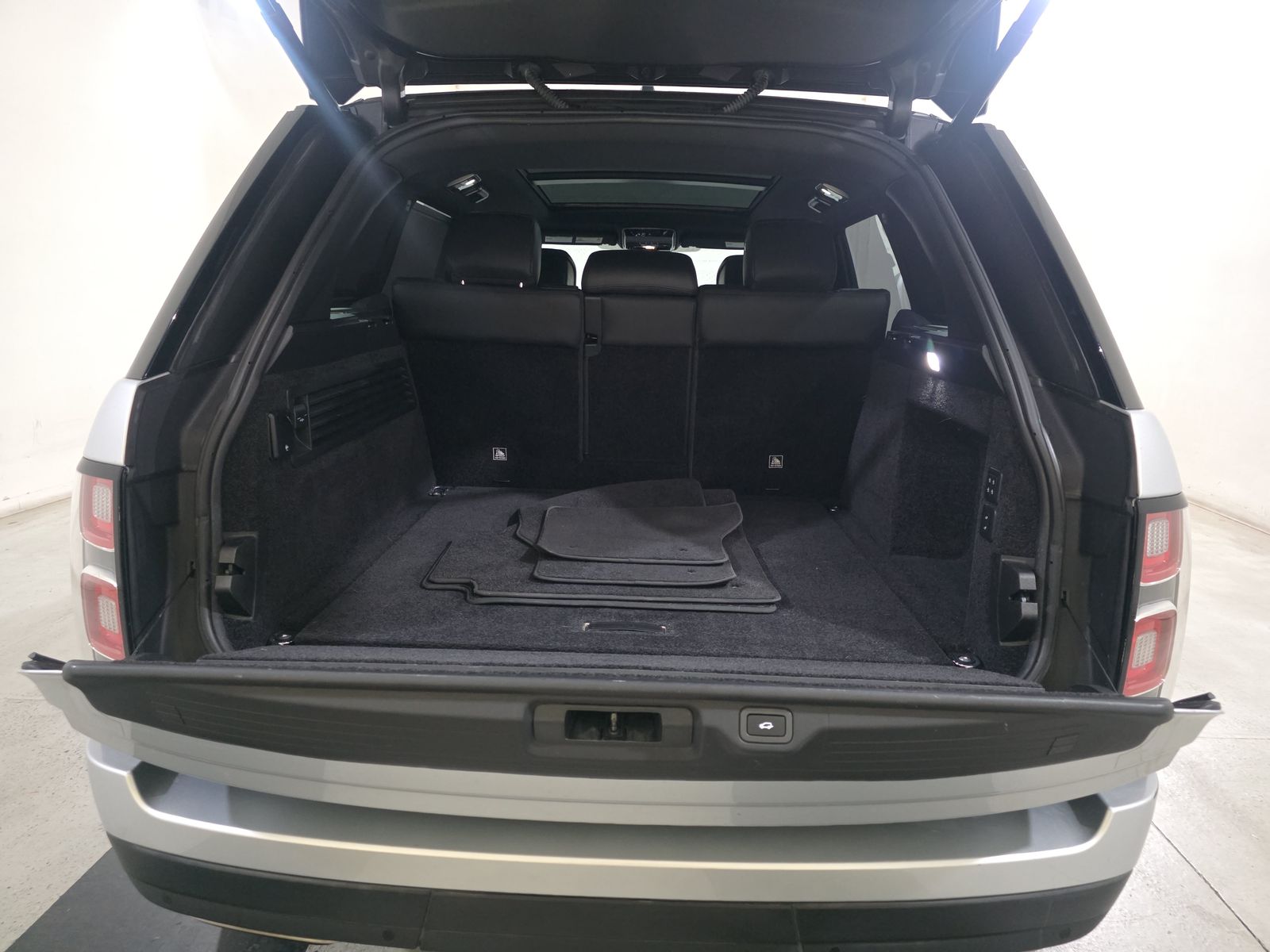2019 Land Rover Range Rover Supercharged LWB AWD