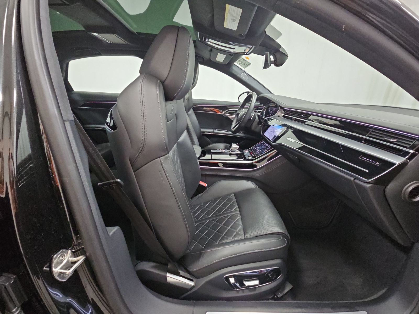 2022 Audi S8 Base AWD