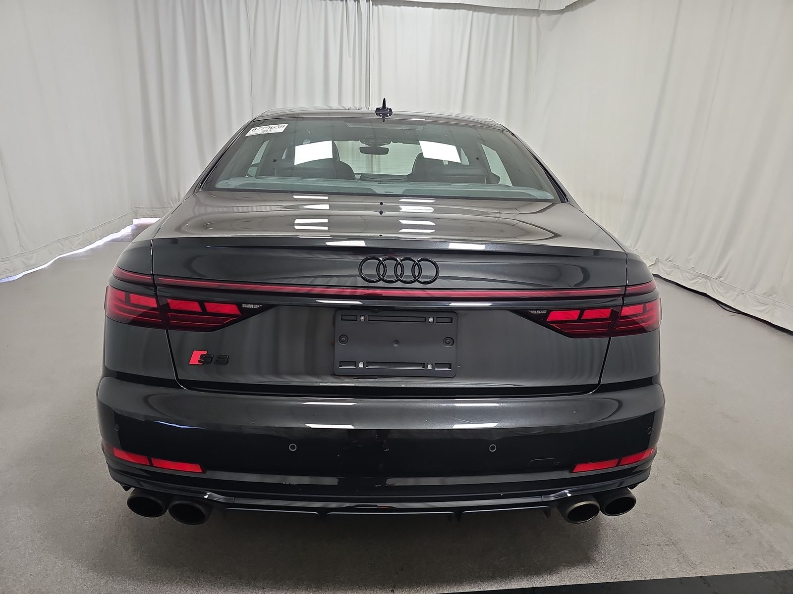 2022 Audi S8 Base AWD