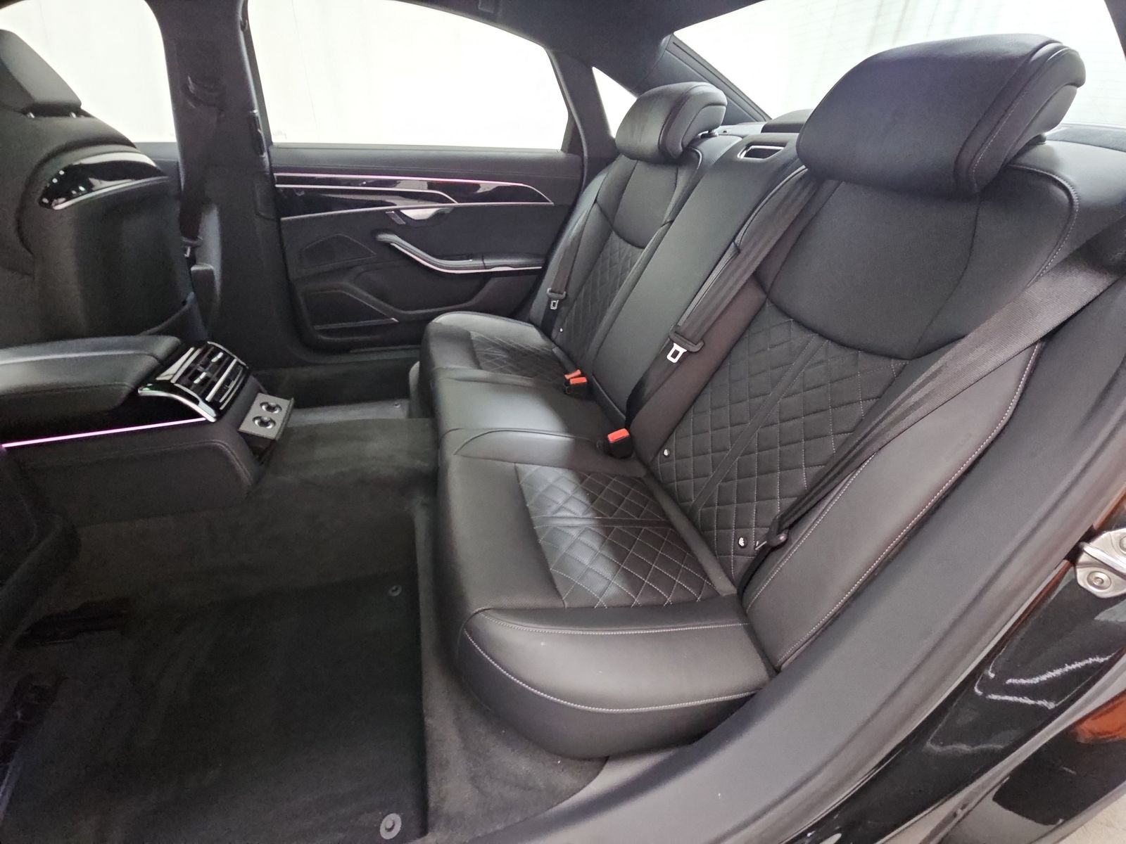 2022 Audi S8 Base AWD