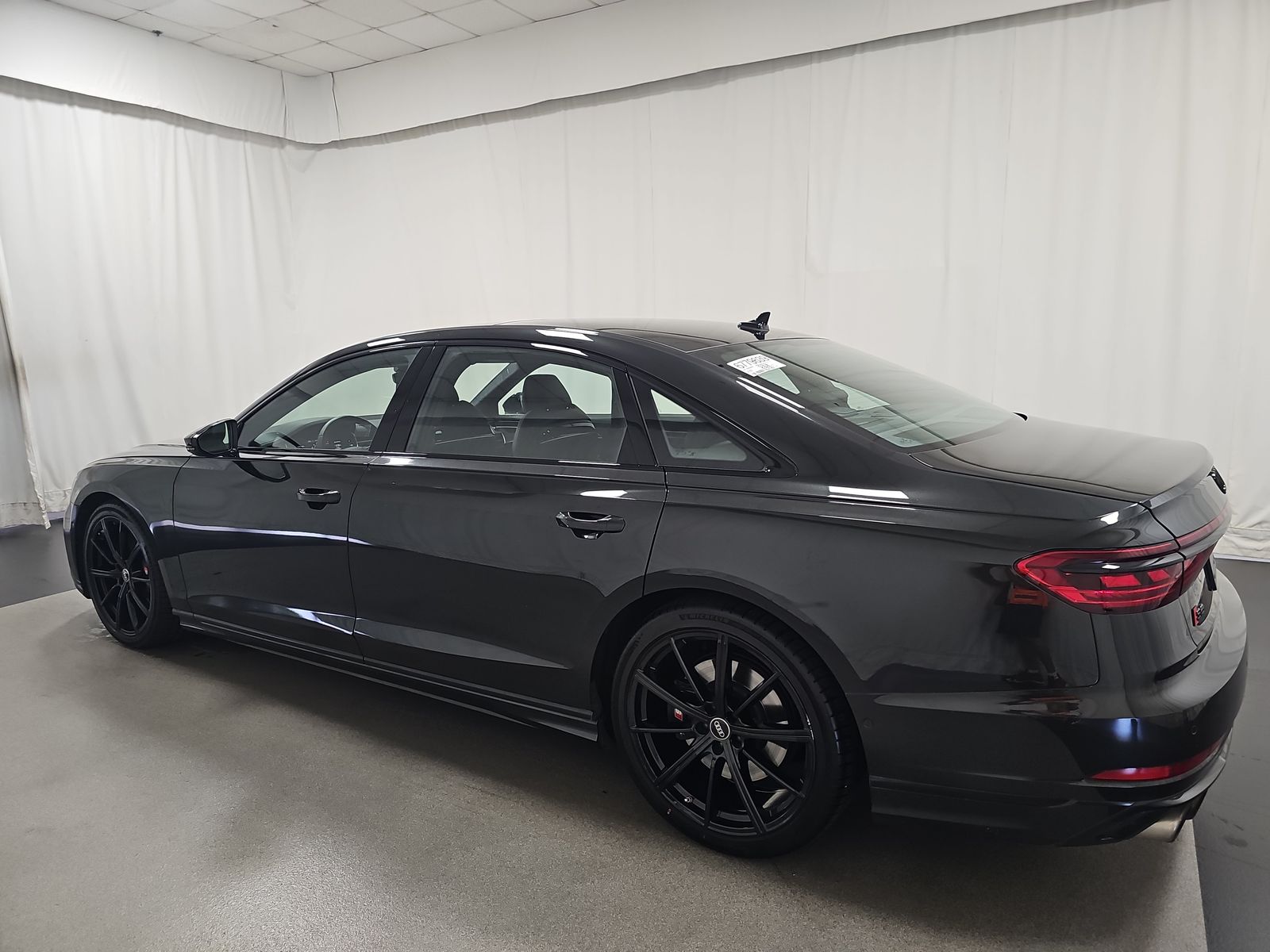 2022 Audi S8 Base AWD