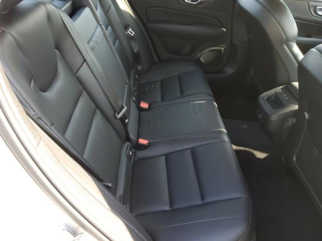 2025 Volvo S60 B5 Core FWD