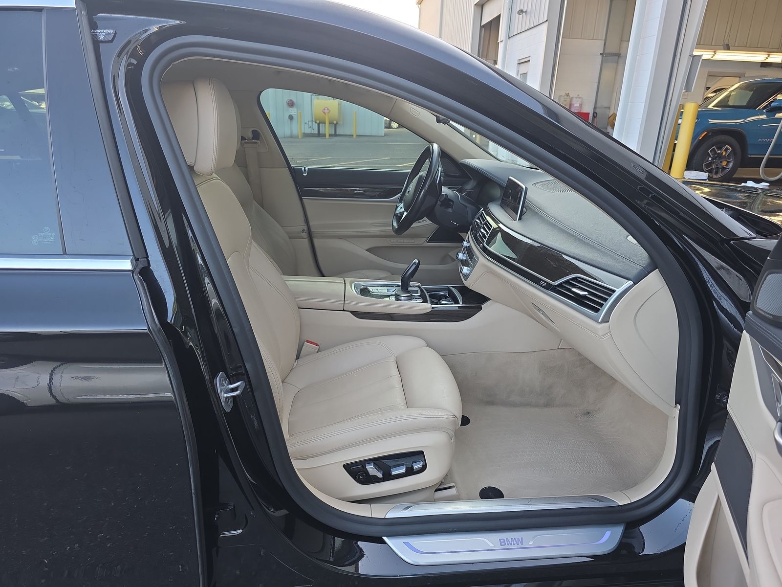 2020 BMW 7 Series 740i xDrive AWD
