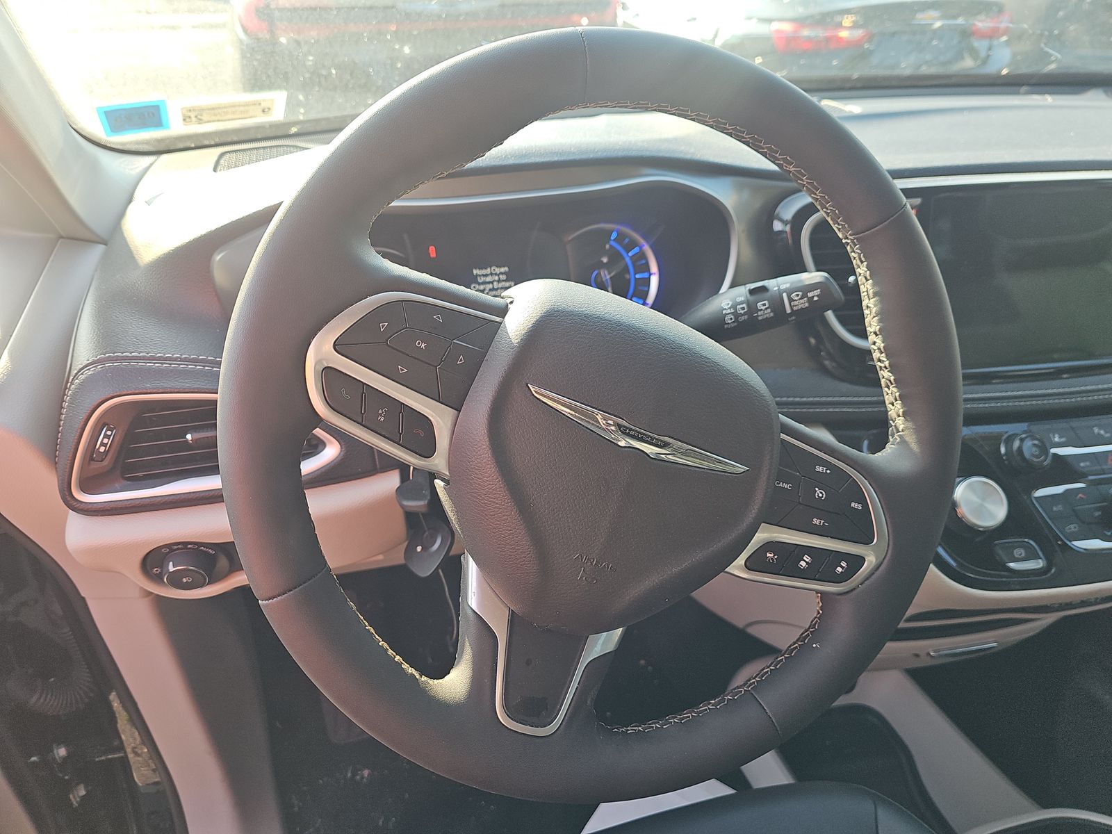 2024 Chrysler Pacifica Hybrid Select FWD