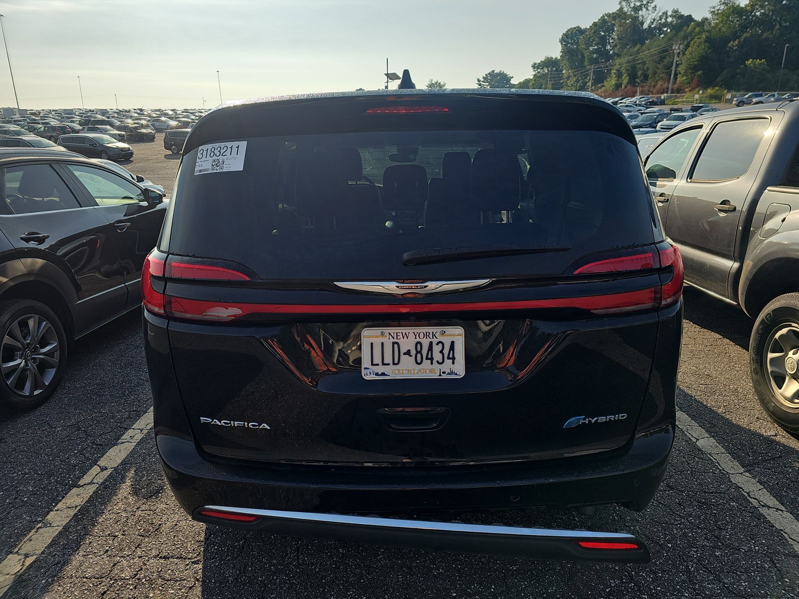 2024 Chrysler Pacifica Hybrid Select FWD