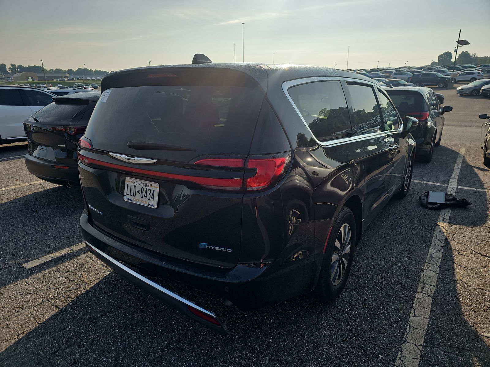 2024 Chrysler Pacifica Hybrid Select FWD