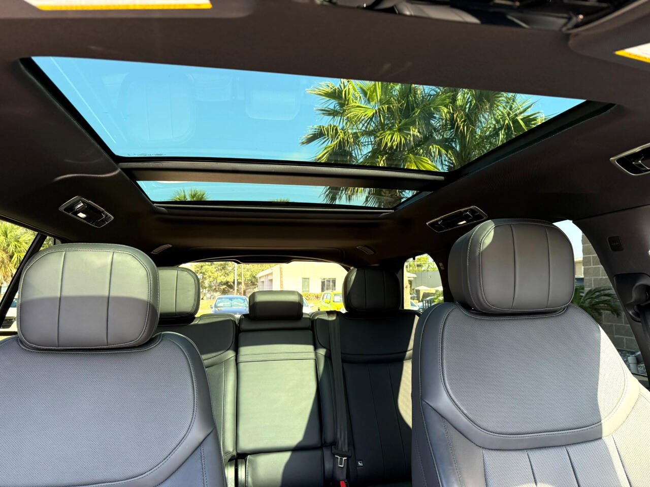 2023 Land Rover Range Rover SE AWD