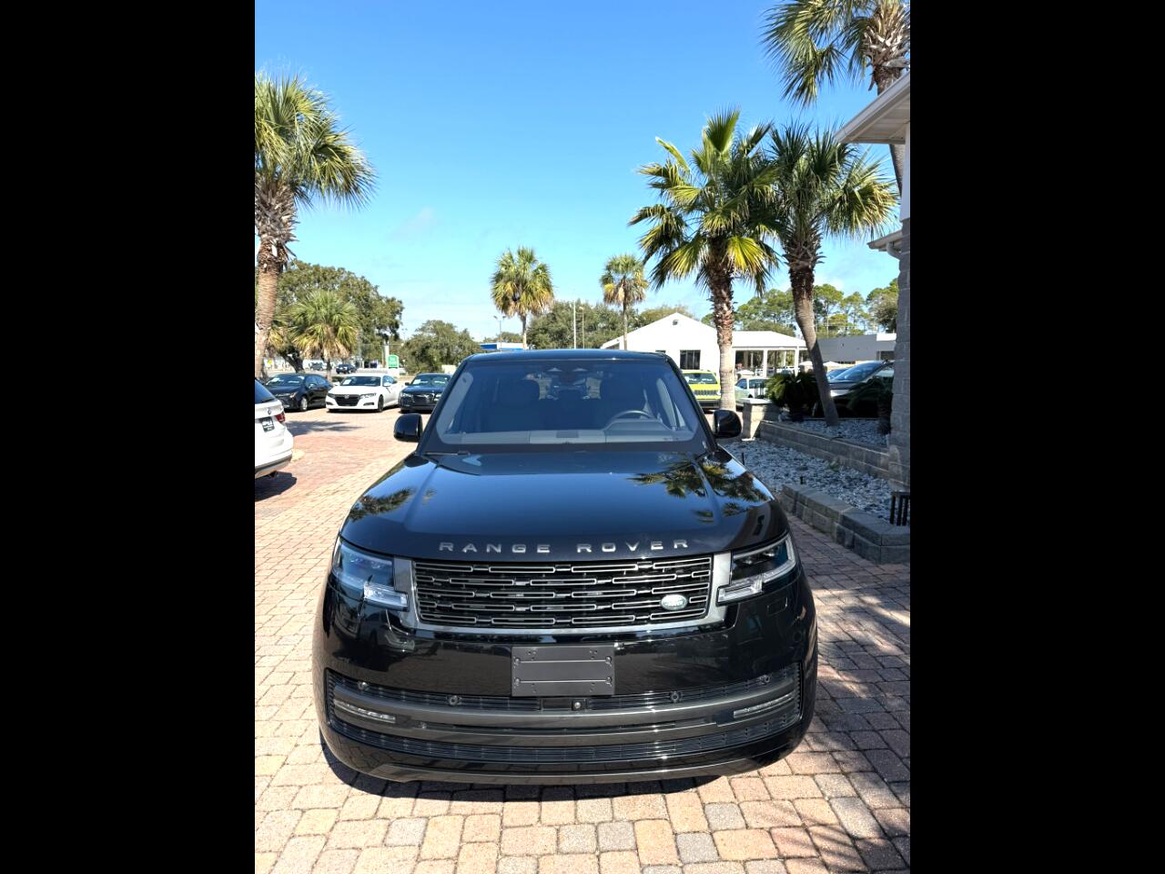 2023 Land Rover Range Rover SE AWD