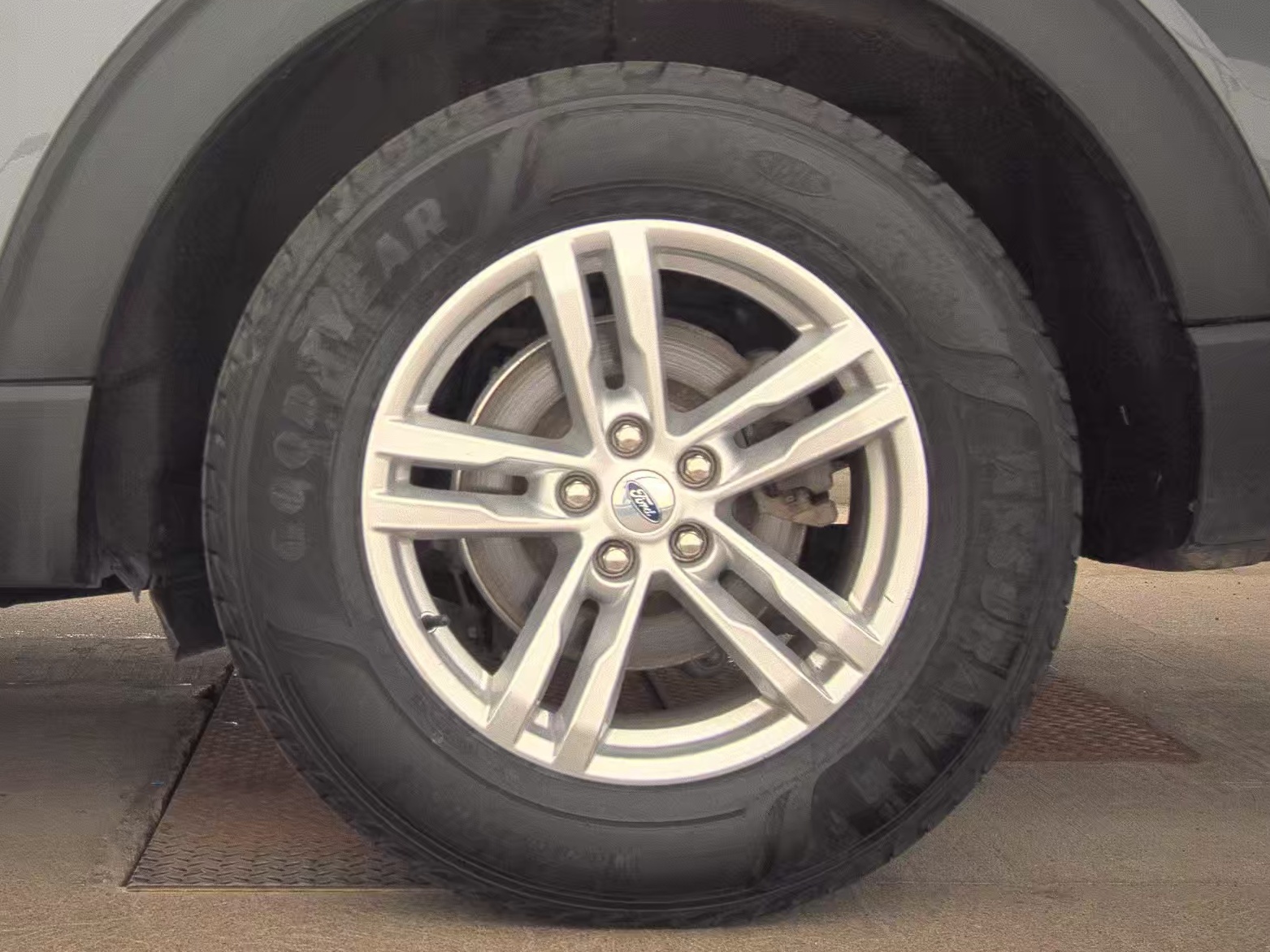 2022 Ford Explorer XLT AWD