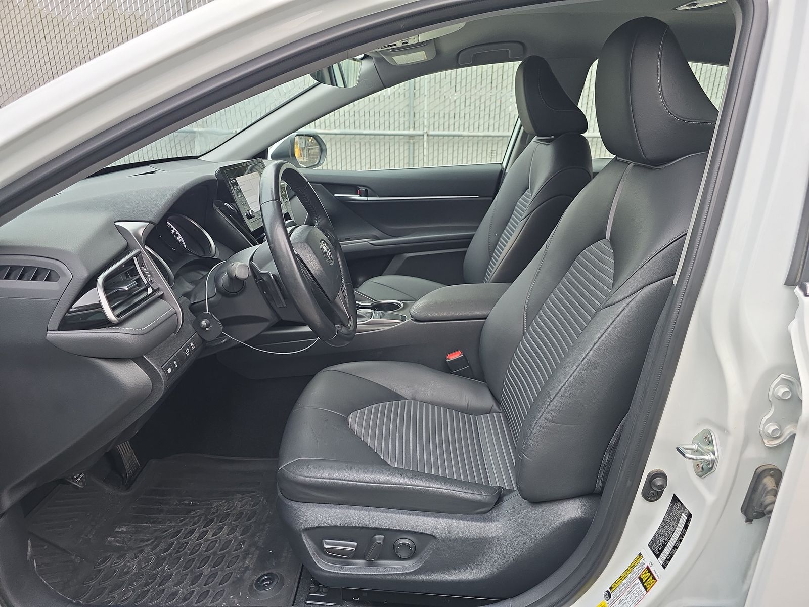 2024 Toyota Camry SE FWD