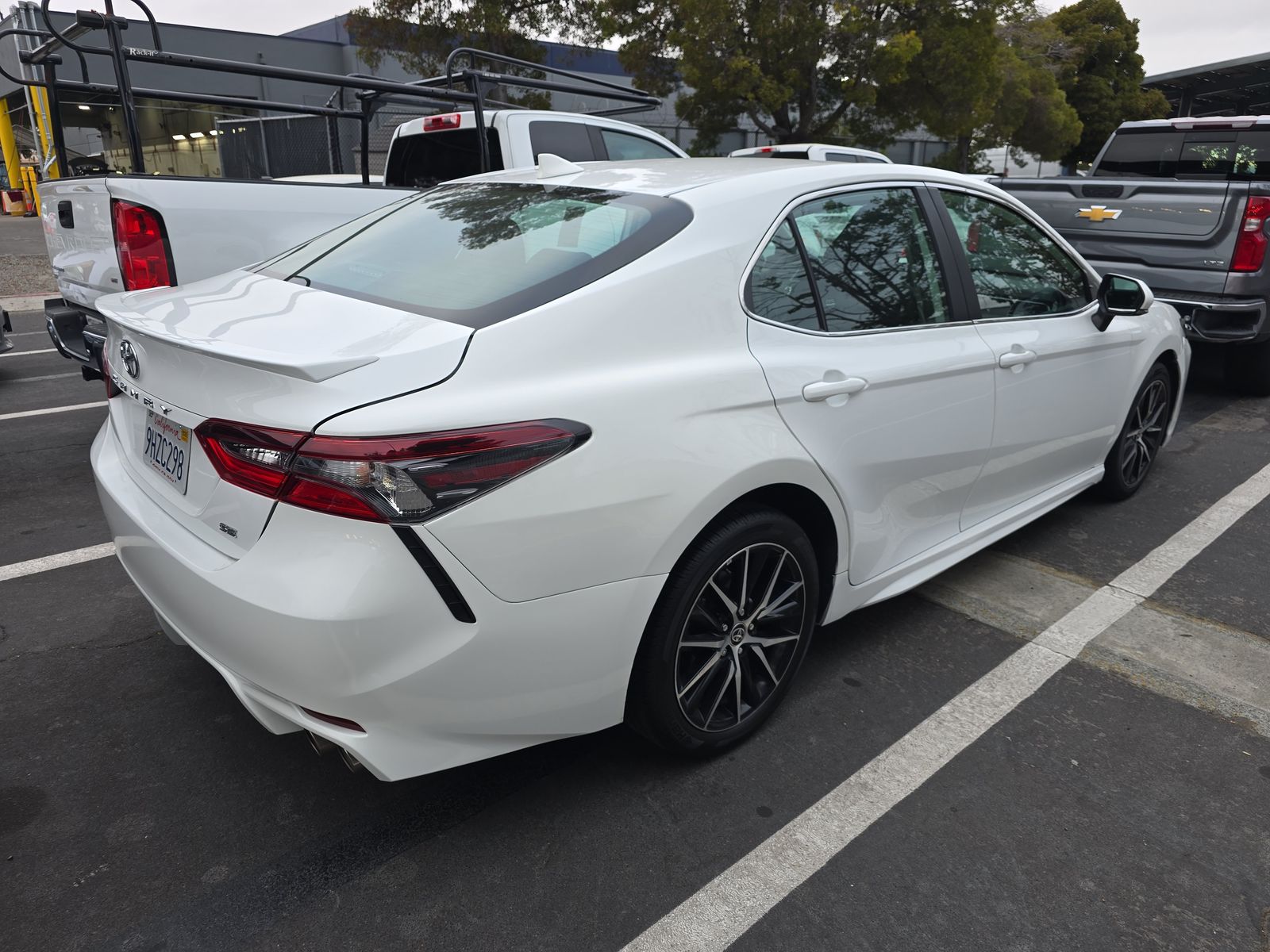 2024 Toyota Camry SE FWD