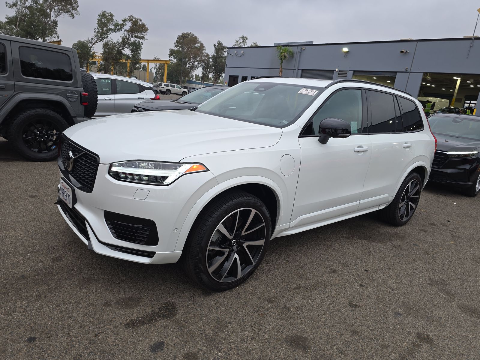 2023 Volvo XC90 Recharge T8 Plus AWD