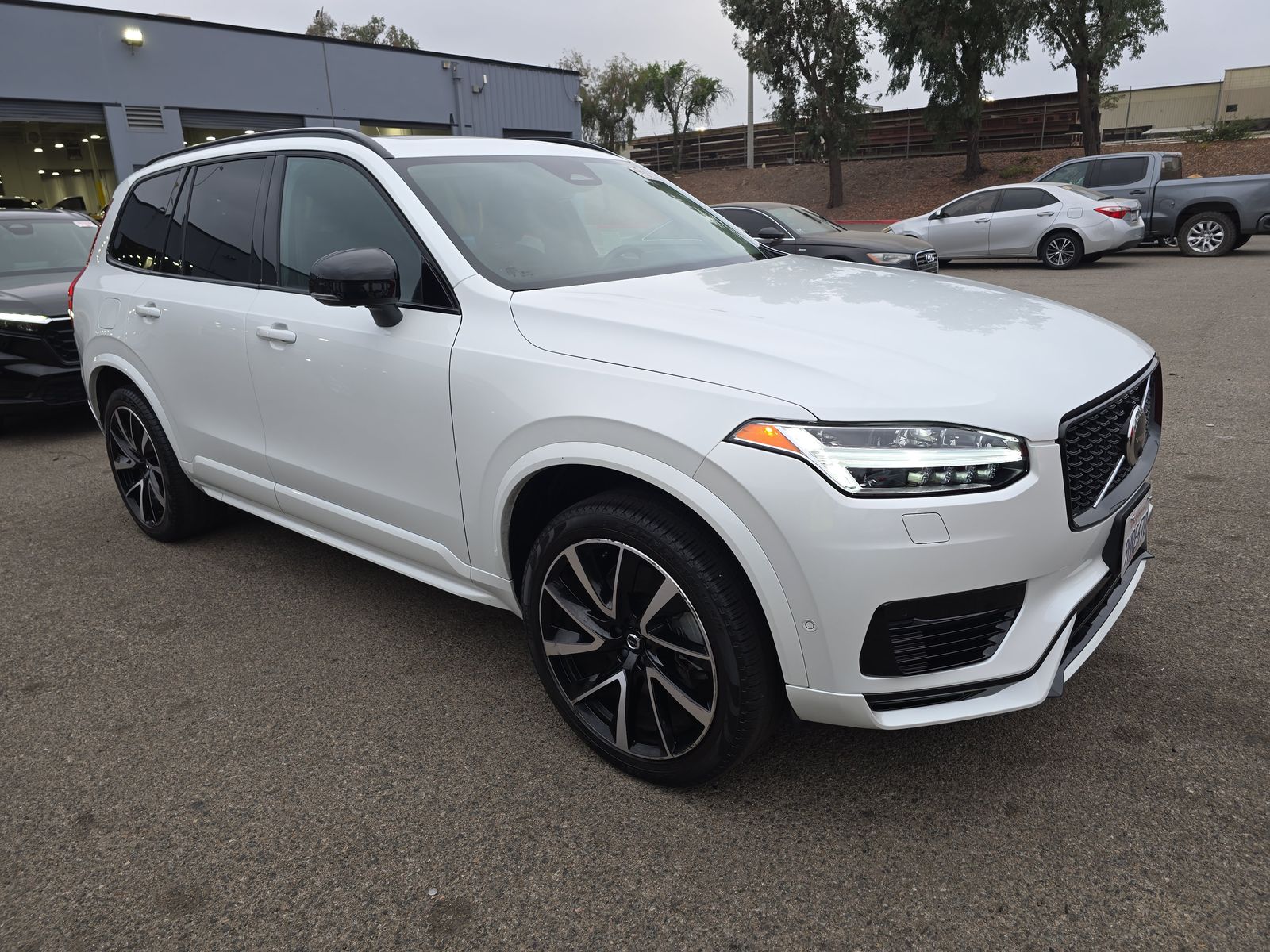 2023 Volvo XC90 Recharge T8 Plus AWD