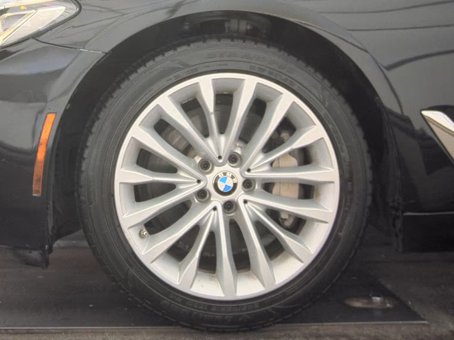 2021 BMW 5 Series 530i RWD