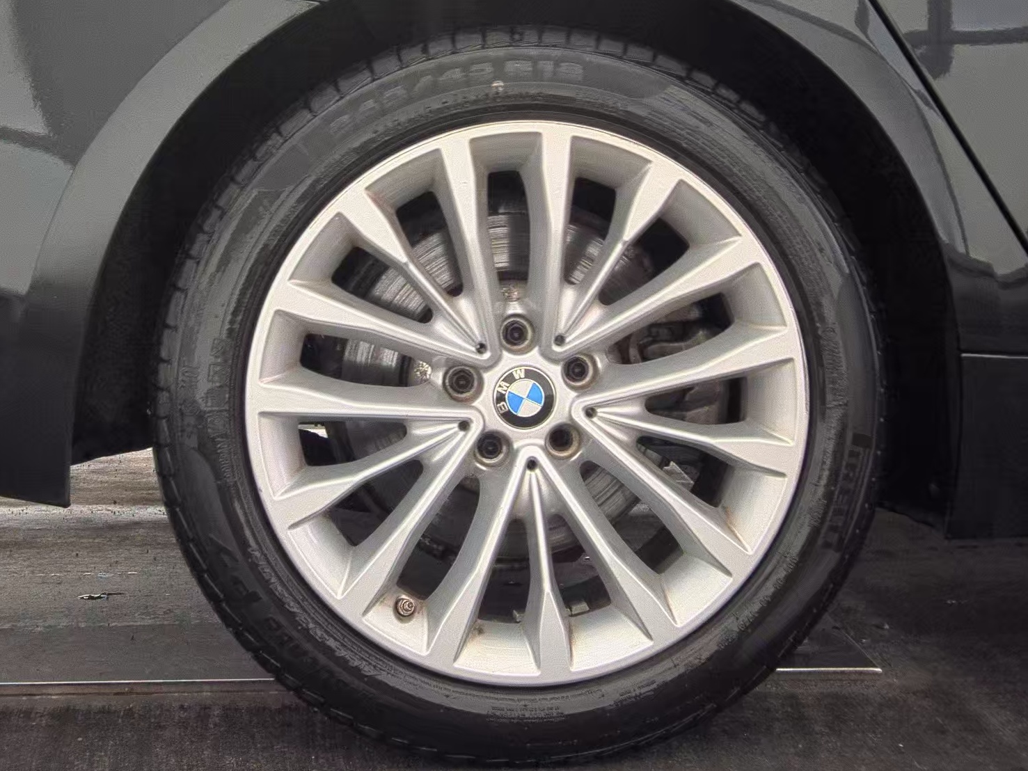 2021 BMW 5 Series 530i RWD