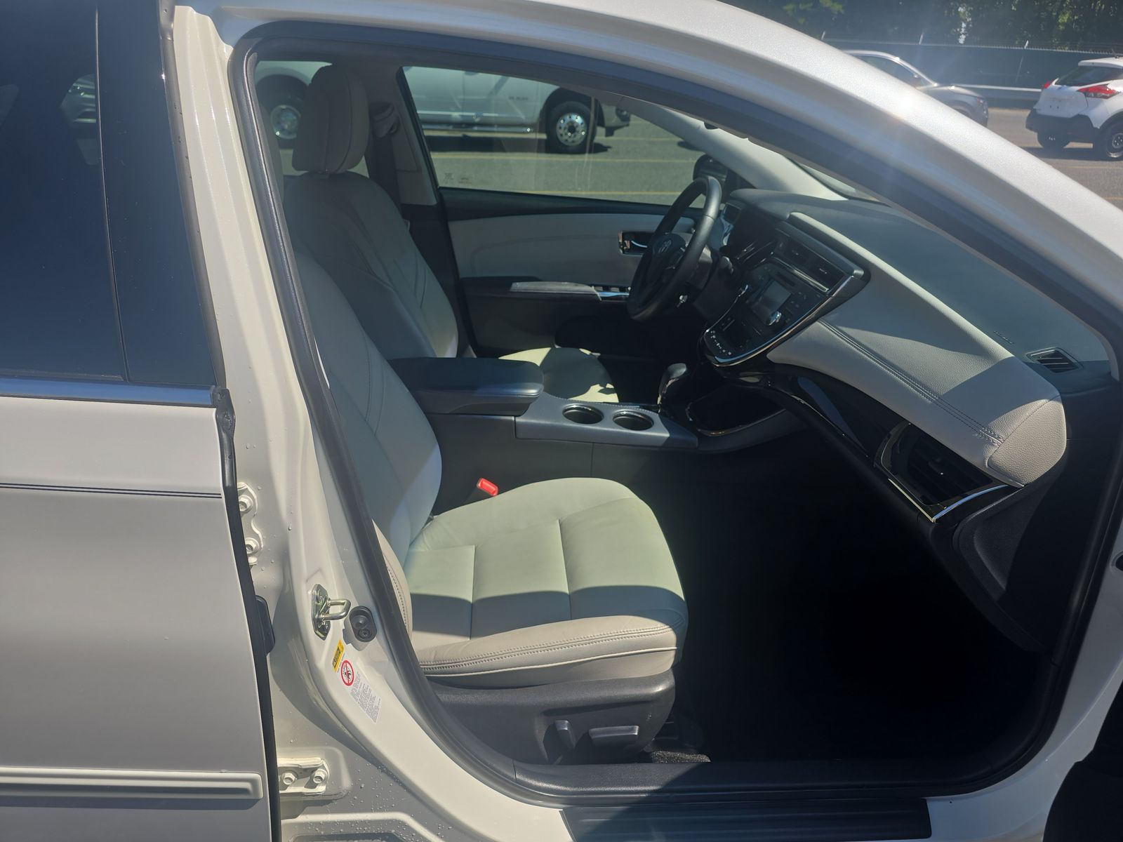 2014 Toyota Avalon XLE Premium FWD