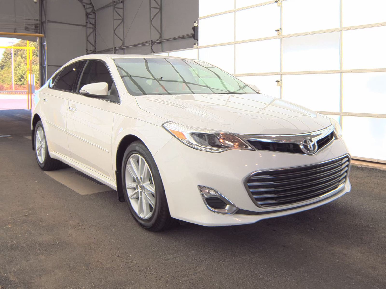 2014 Toyota Avalon XLE Premium FWD