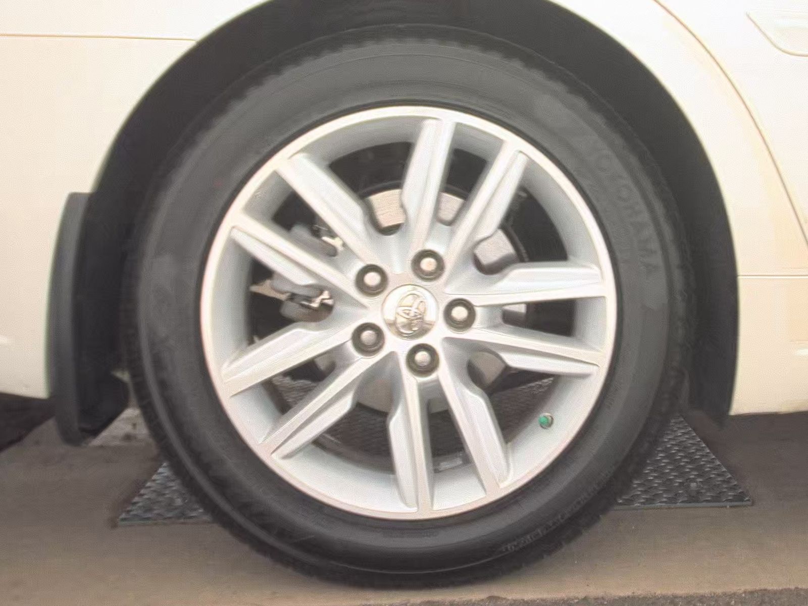 2014 Toyota Avalon XLE Premium FWD